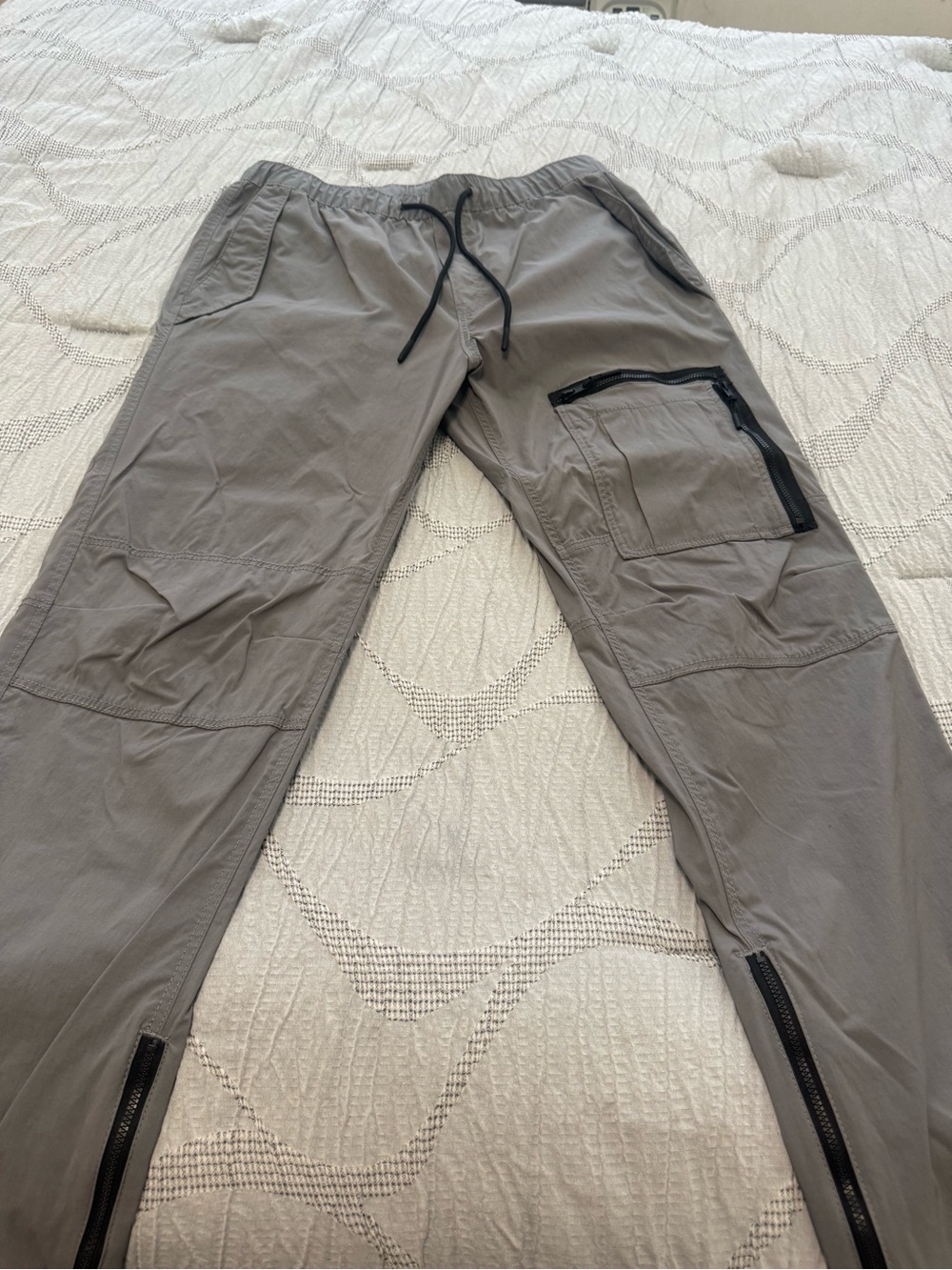H&M Gray Cargo Jogger Pants with Zip Pocket